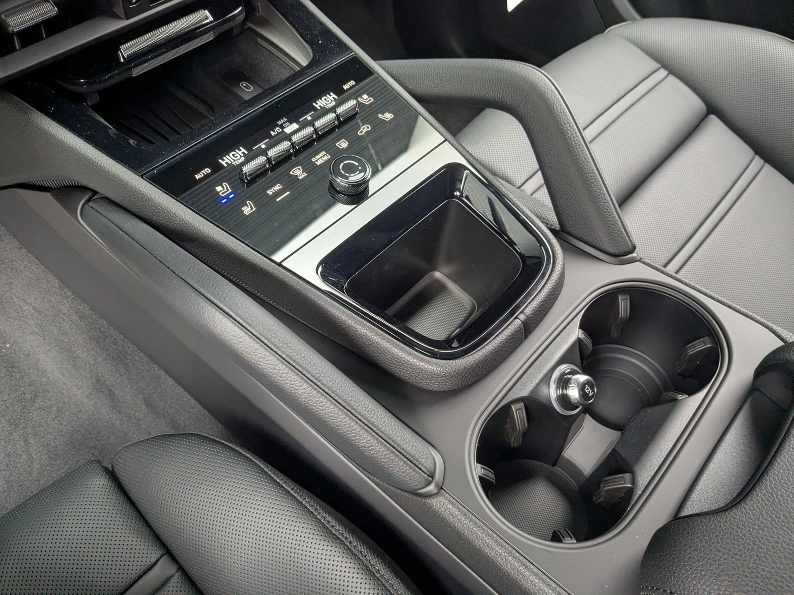 New 2026 Porsche Cayenne E-Hybrid image 21