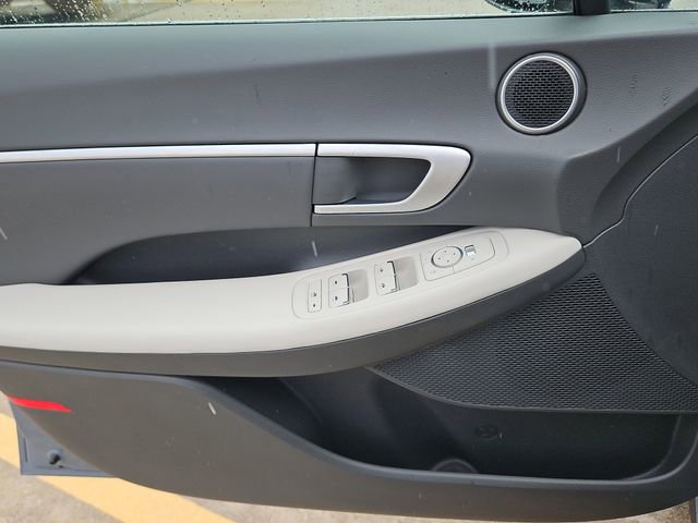 Used 2024 Hyundai Sonata SEL w/ Convenience Package FWD image 12