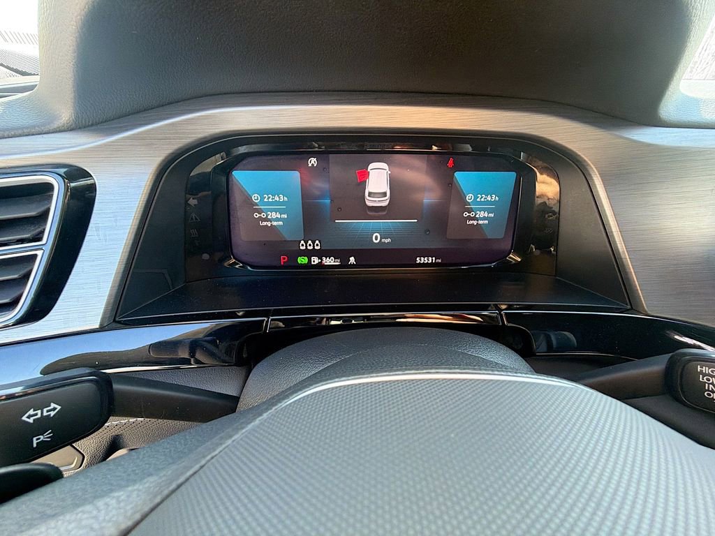 Used 2024 Volkswagen Atlas Cross Sport SE image 39