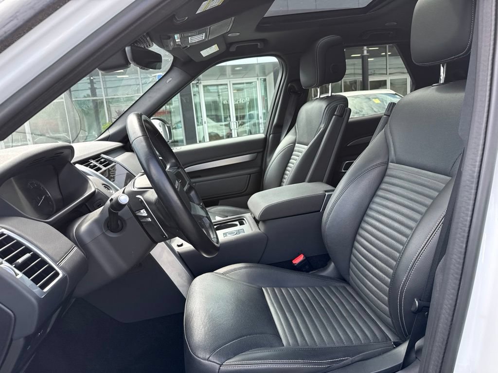 Used 2023 Land Rover Discovery S R-Dynamic AWD/4WD image 6