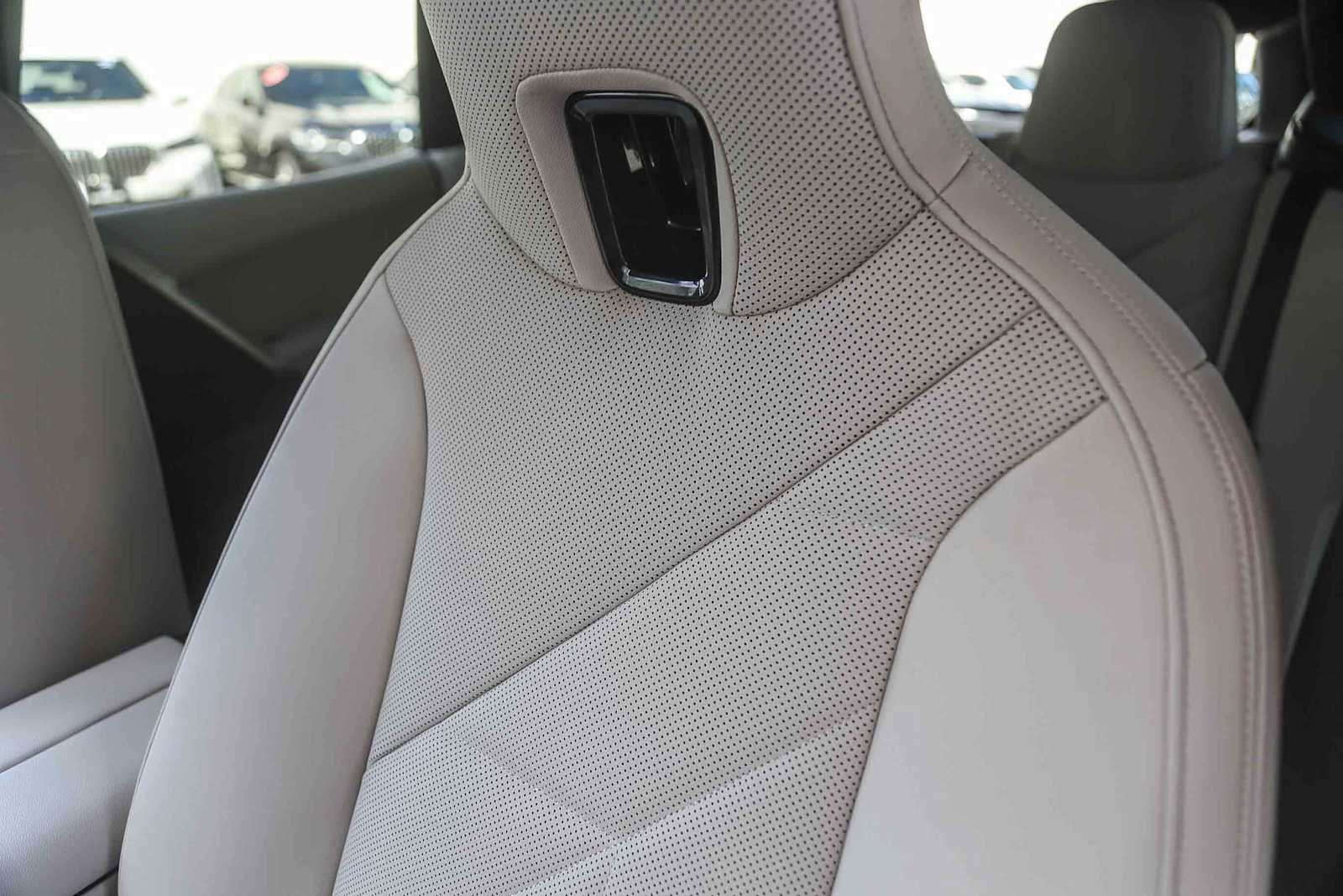 Certified 2025 BMW iX xDrive50 image 22