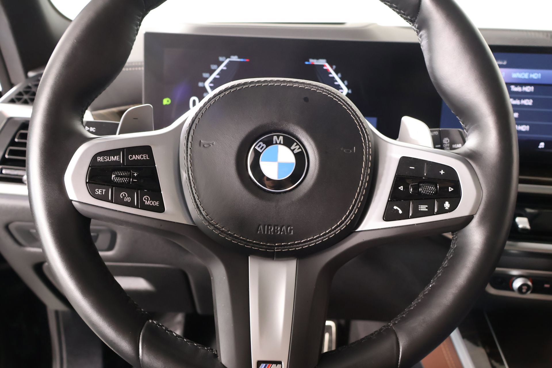 Used 2026 BMW X5 xDrive40i AWD/4WD image 3