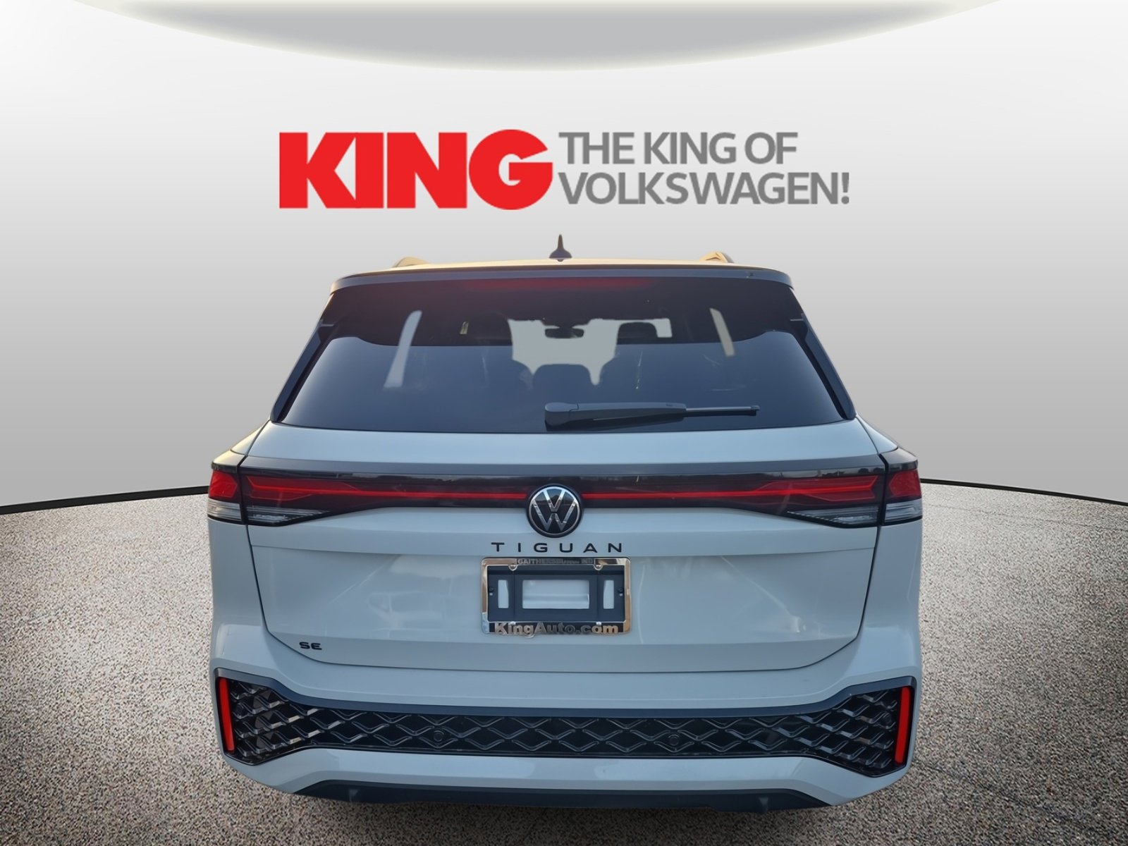 New 2026 Volkswagen Tiguan SE R-Line image 4