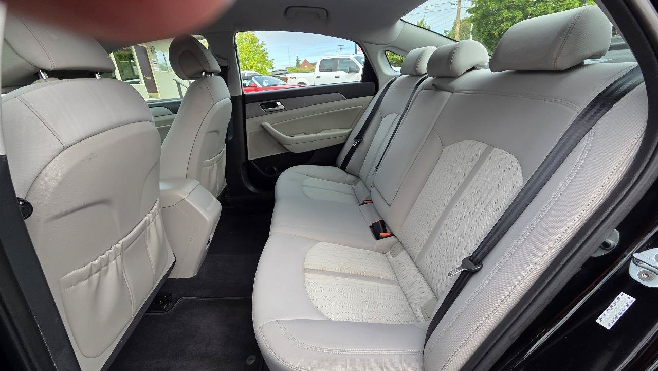 Used 2016 Hyundai Sonata SE FWD image 16