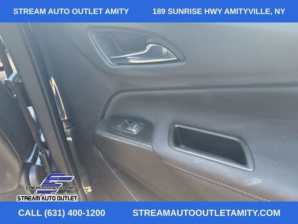 Used 2022 Chevrolet Equinox RS image 14