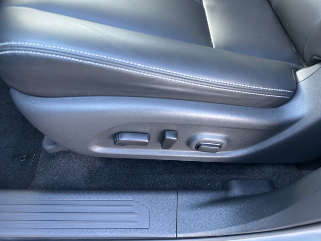 Certified 2023 Nissan Murano SV w/ SV Midnight Edition Package image 15