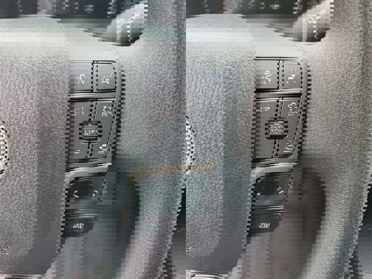 Used 2025 Toyota Camry LE image 21