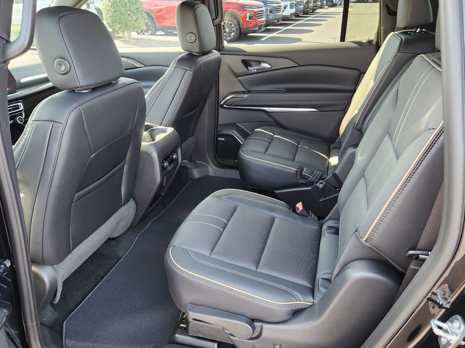 New 2026 Chevrolet Traverse High Country image 6