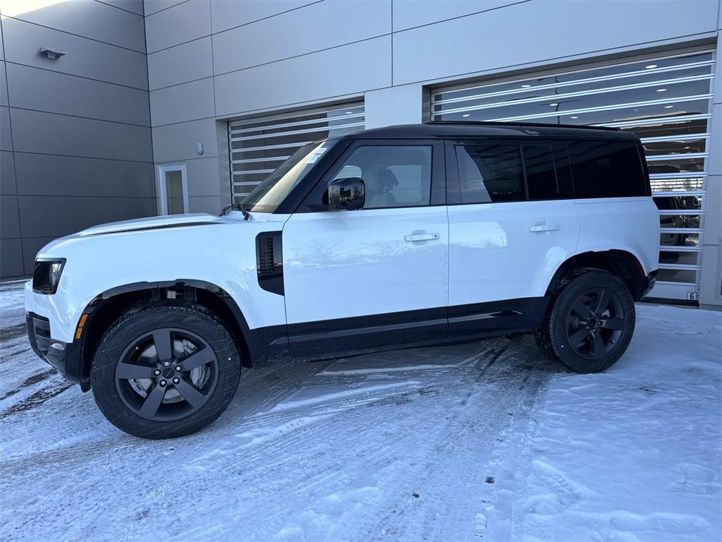 New 2026 Land Rover Defender 110 X-Dynamic SE image 3