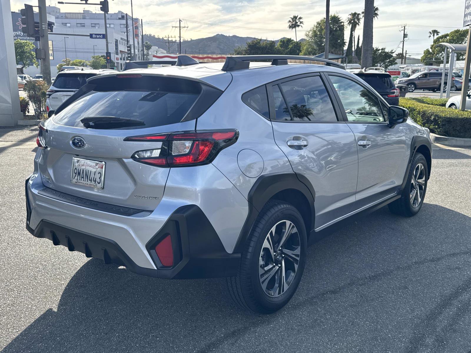 Certified 2024 Subaru Crosstrek 2.0i Premium w/ Crosstrek Mirror Package AWD/4WD image 4
