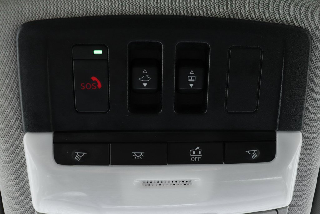 Used 2021 Nissan Rogue SL image 30