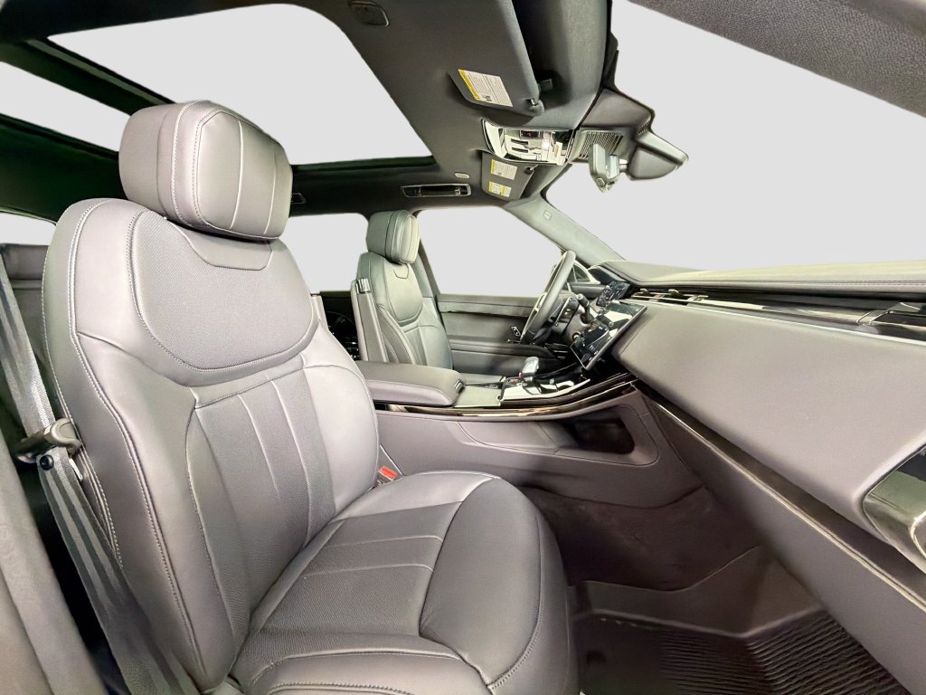 New 2026 Land Rover Range Rover Sport Dynamic SE AWD/4WD image 30