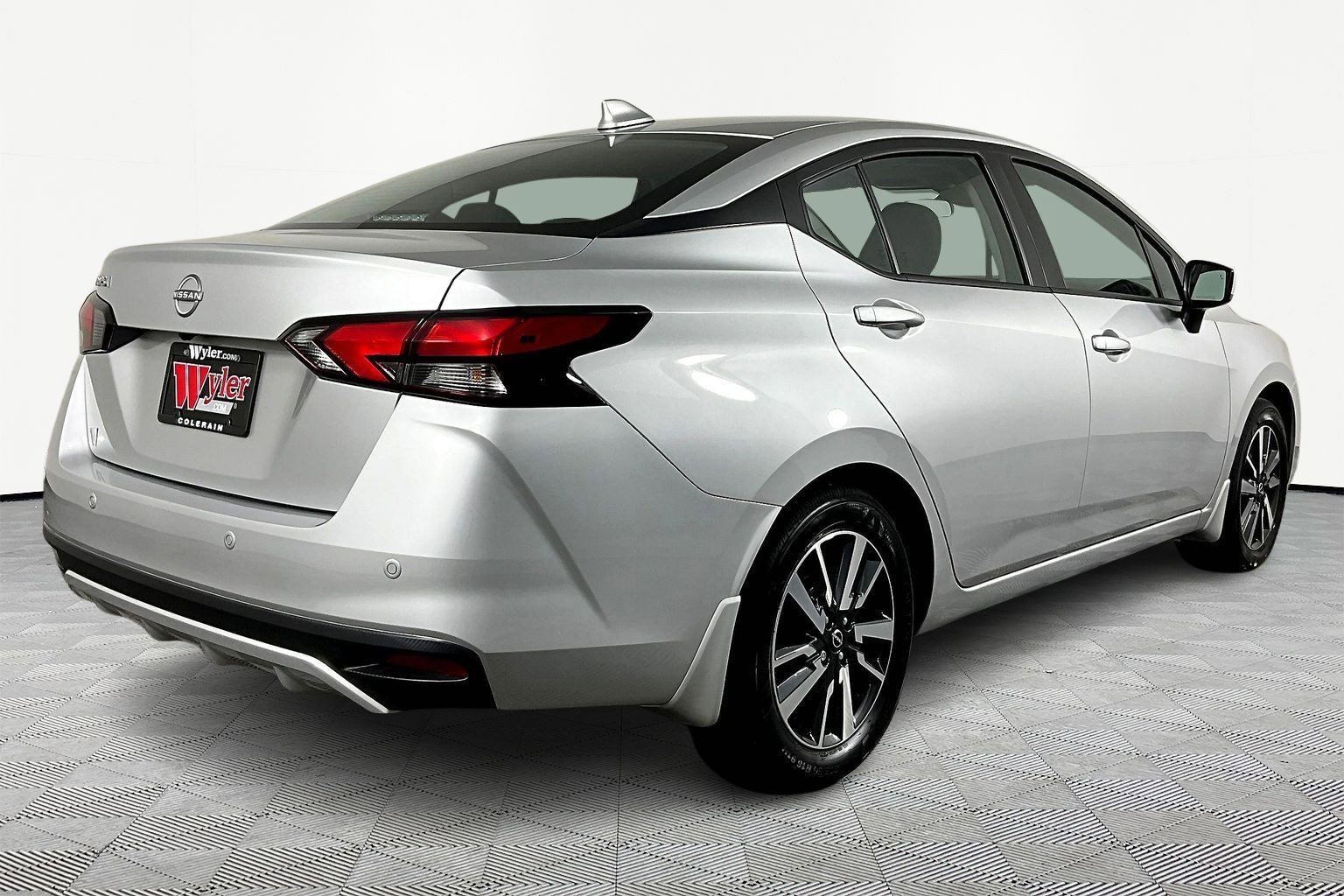 Certified 2025 Nissan Versa SV w/ Trunk Package image 7