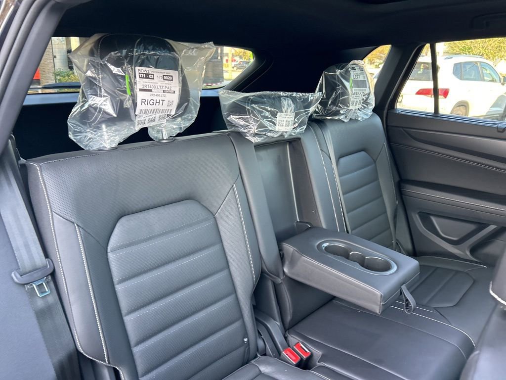 Used 2025 Volkswagen Atlas Cross Sport SEL image 48