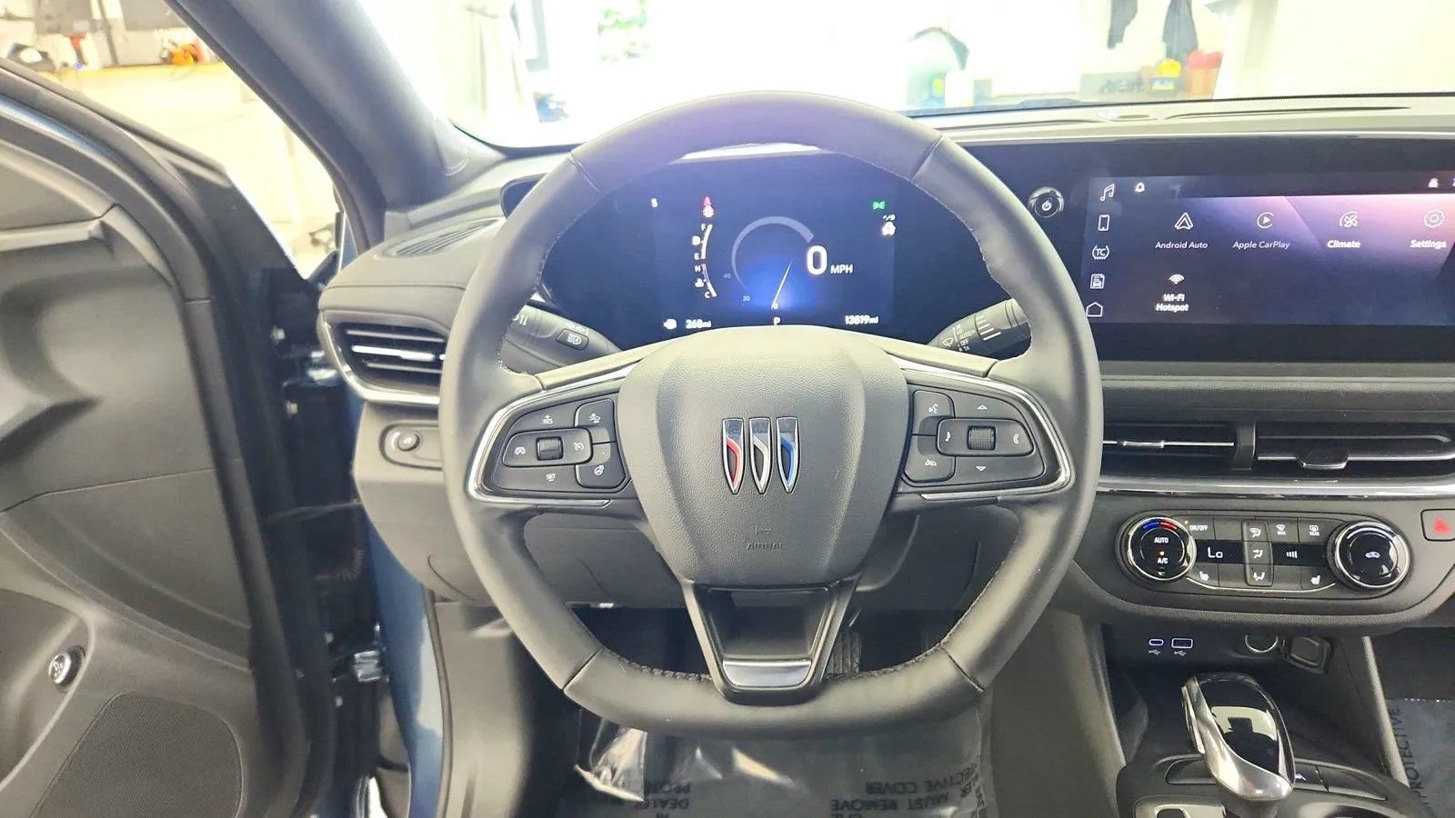 Used 2025 Buick Envista Preferred w/ Convenience I Package FWD image 25