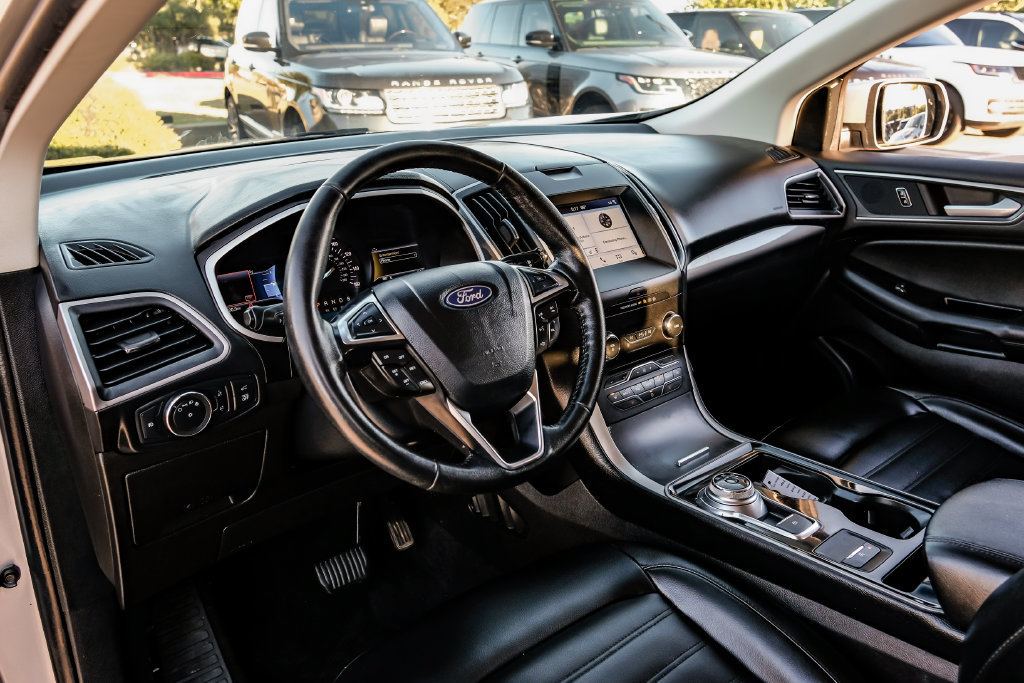 Used 2019 Ford Edge SEL w/ Equipment Group 201A FWD image 10