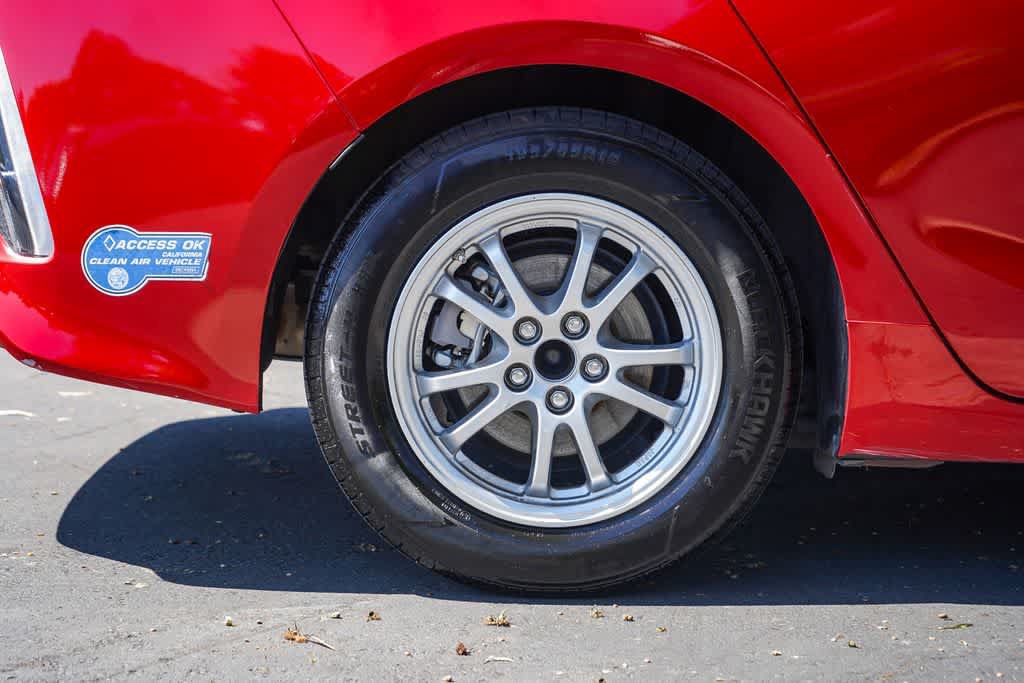 Used 2020 Toyota Prius Prime XLE FWD image 8