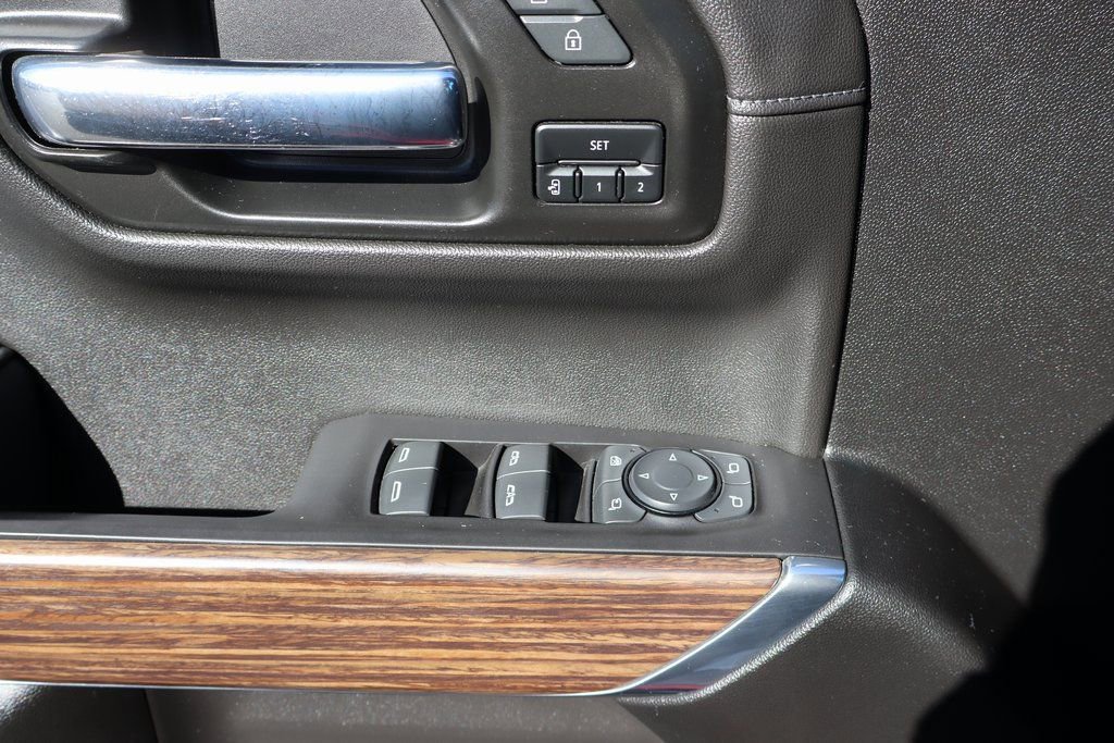 Used 2021 Chevrolet Silverado 1500 High Country w/ Technology Package image 25