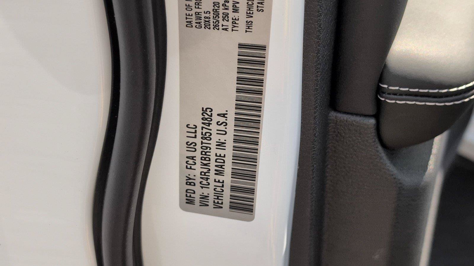 New 2026 Jeep Grand Cherokee L Limited AWD/4WD image 15