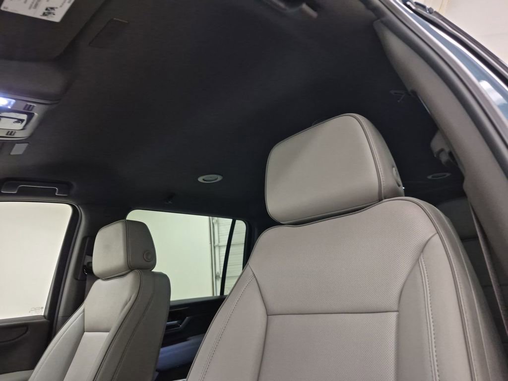 New 2026 GMC Yukon XL Elevation w/ LPO, Floor Liner Package image 19