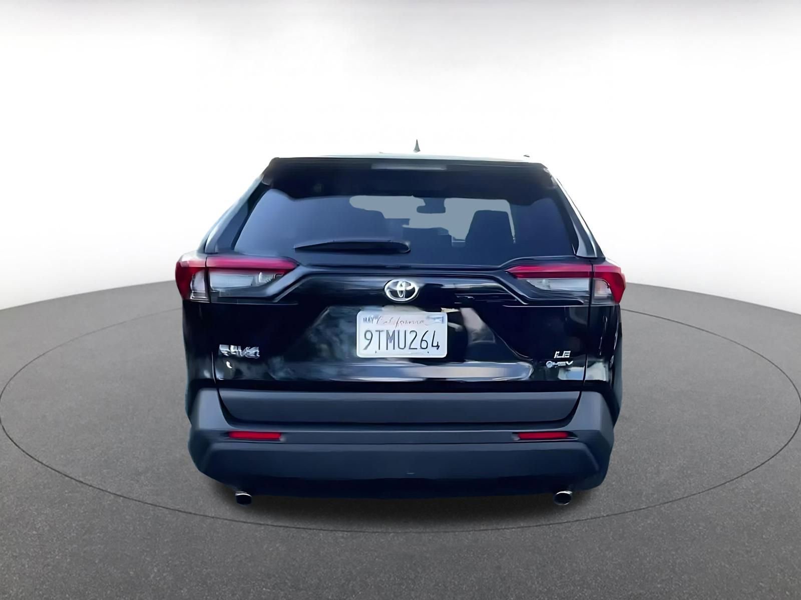 Used 2025 Toyota RAV4 LE image 12