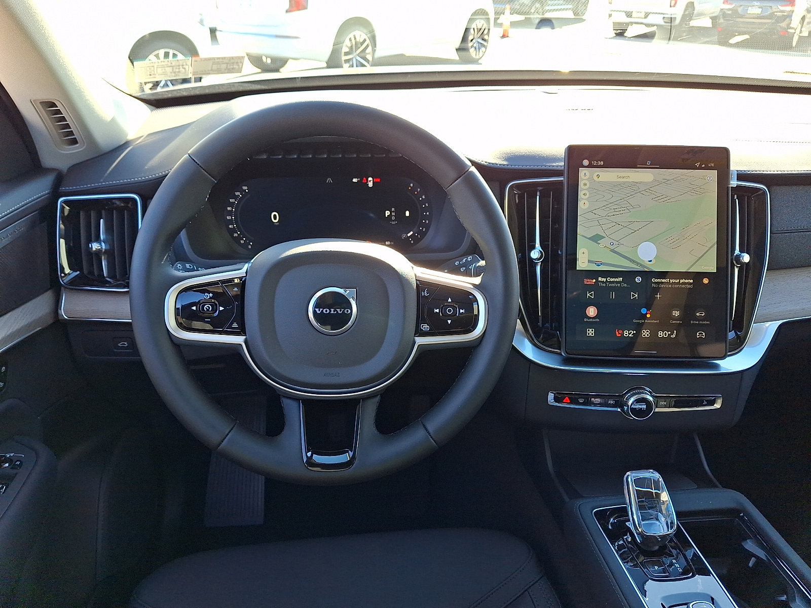 New 2026 Volvo XC90 B5 Plus w/ Protection Package Premier AWD/4WD image 10