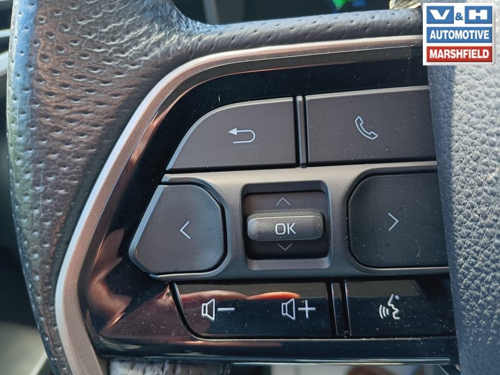Used 2024 Toyota Tundra Limited w/ TRD Off-Road Package AWD/4WD image 3