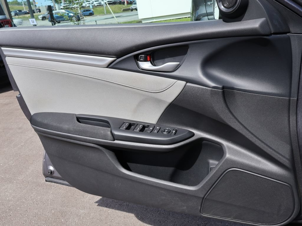 Certified 2018 Honda Civic EX image 28