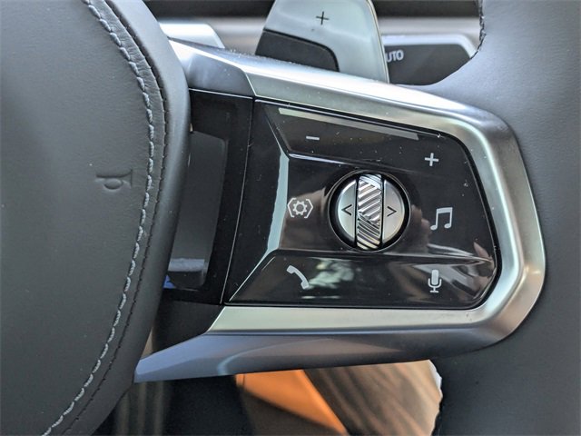 Used 2025 BMW 740i image 27