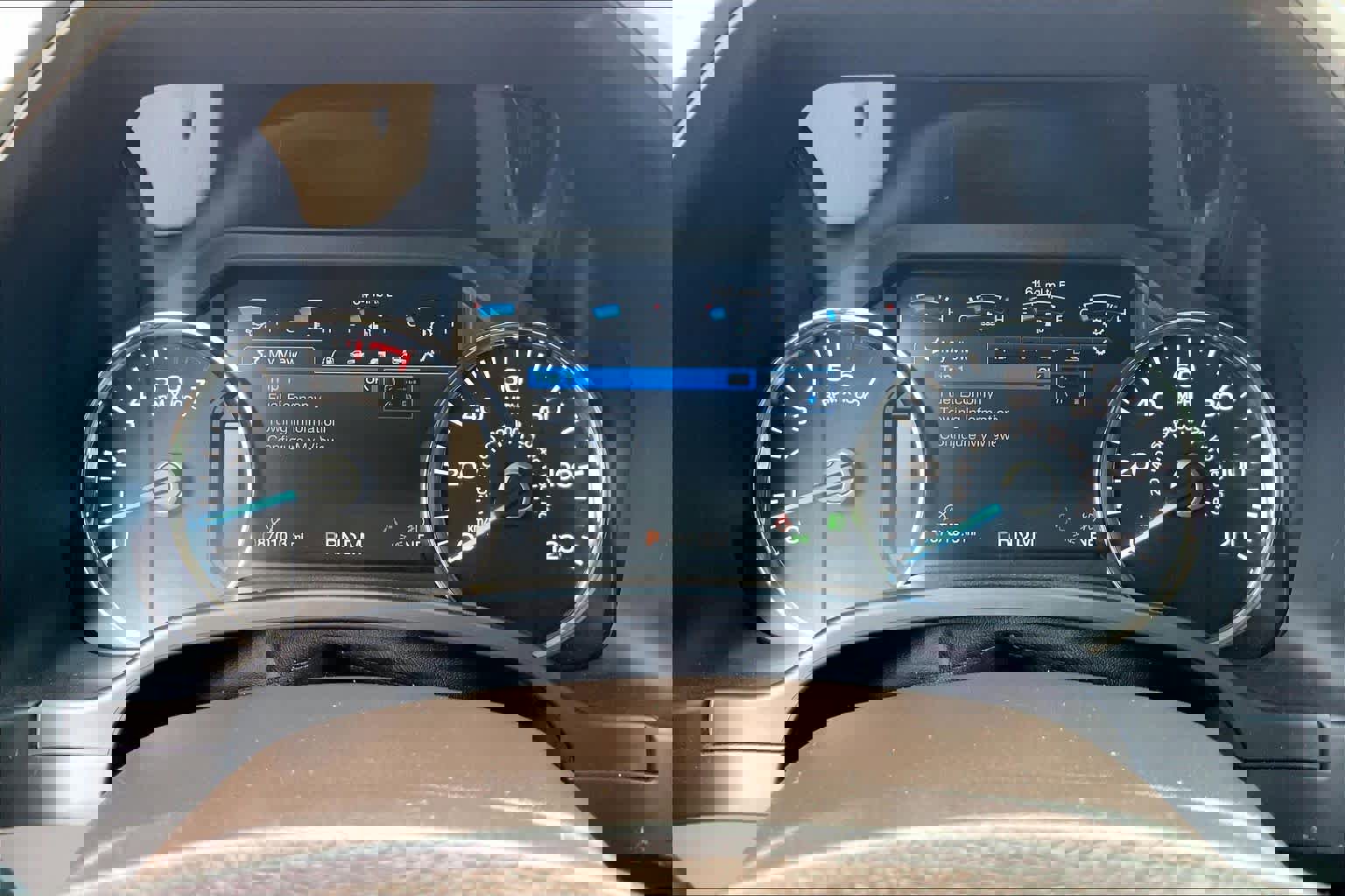 Used 2020 Ford F150 Lariat w/ Equipment Group 501A Mid image 23