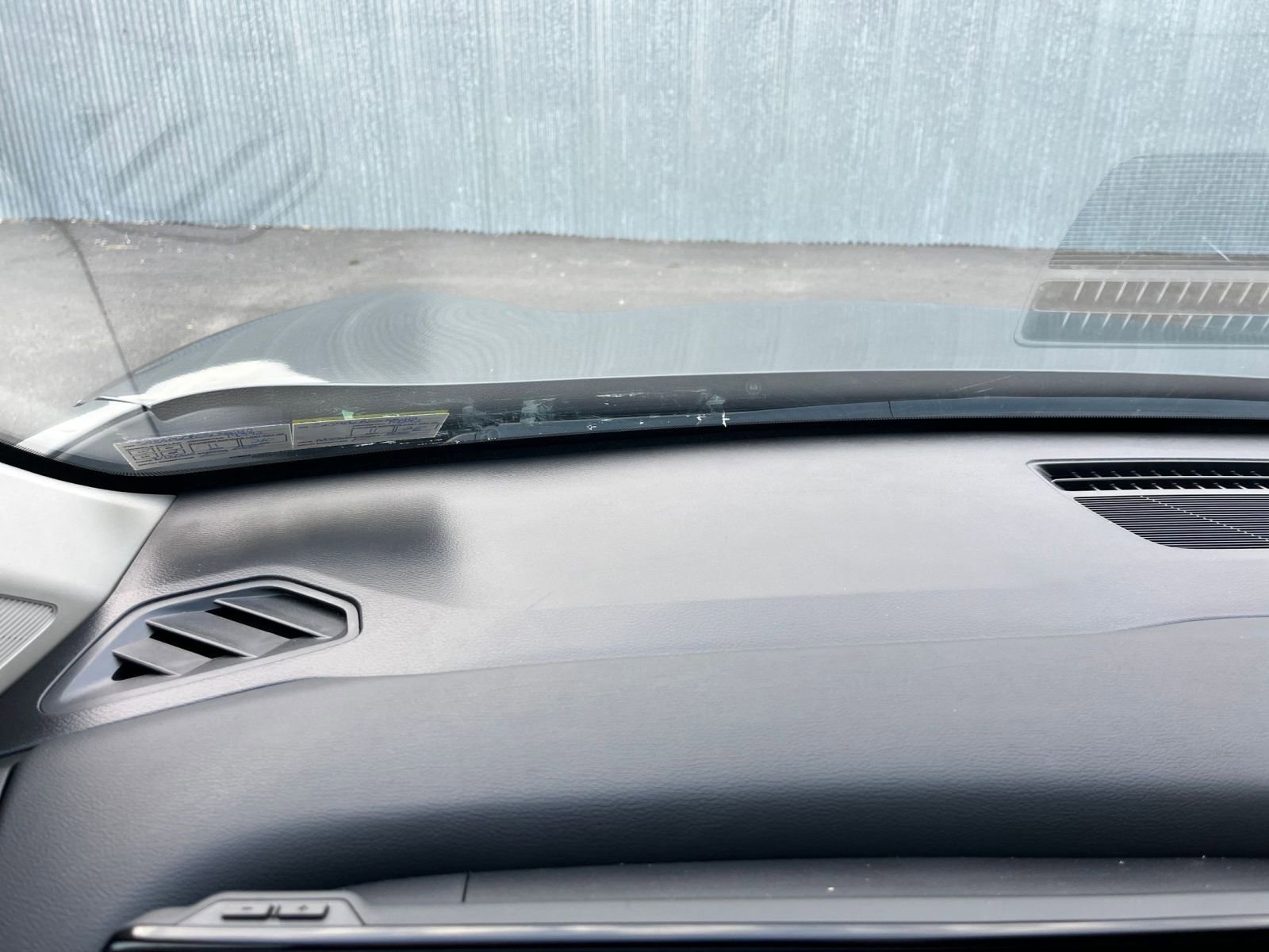 Used 2025 Nissan Kicks SV image 32