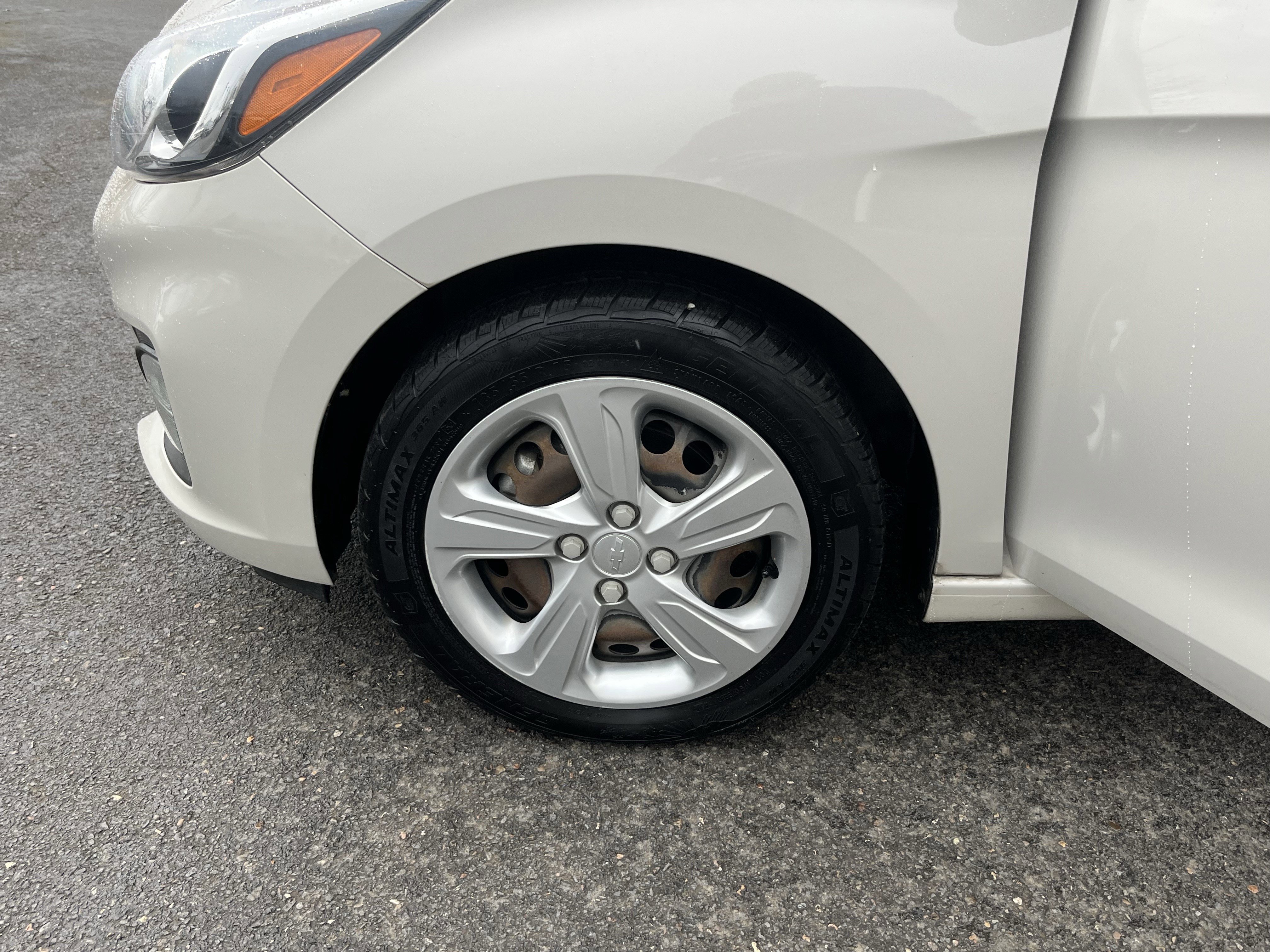Used 2019 Chevrolet Spark LS image 25