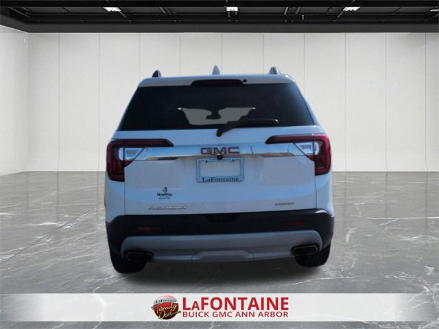 Used 2023 GMC Acadia SLE w/ Driver Convenience Package image 7