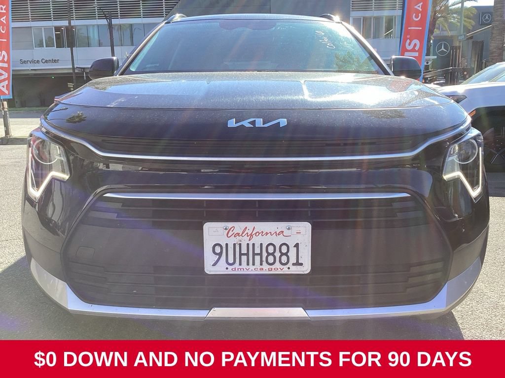 Used 2025 Kia Niro LX FWD image 2