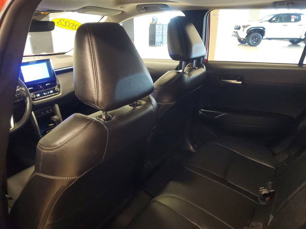 Used 2023 Toyota Corolla Cross XLE w/ Convenience Package image 12