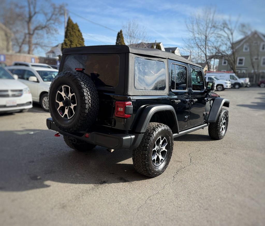 Used 2022 Jeep Wrangler Unlimited Rubicon w/ LED Lighting Group AWD/4WD image 9