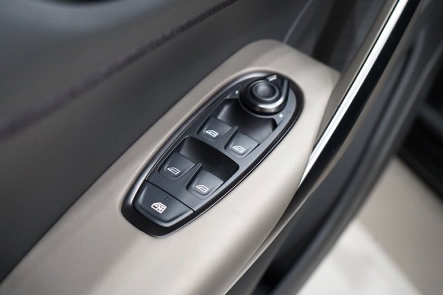 Used 2025 Aston Martin DBX 707 image 27