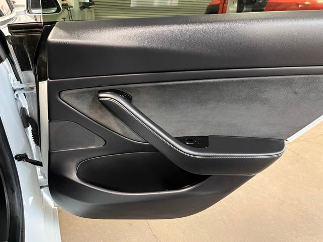 Used 2019 Tesla Model 3 Long Range image 13