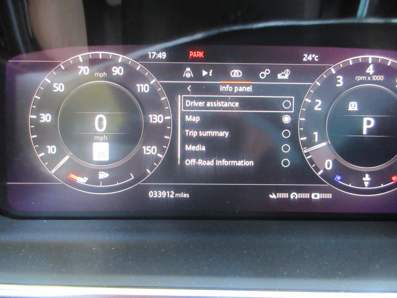 Used 2020 Land Rover Range Rover Sport SE AWD/4WD image 56