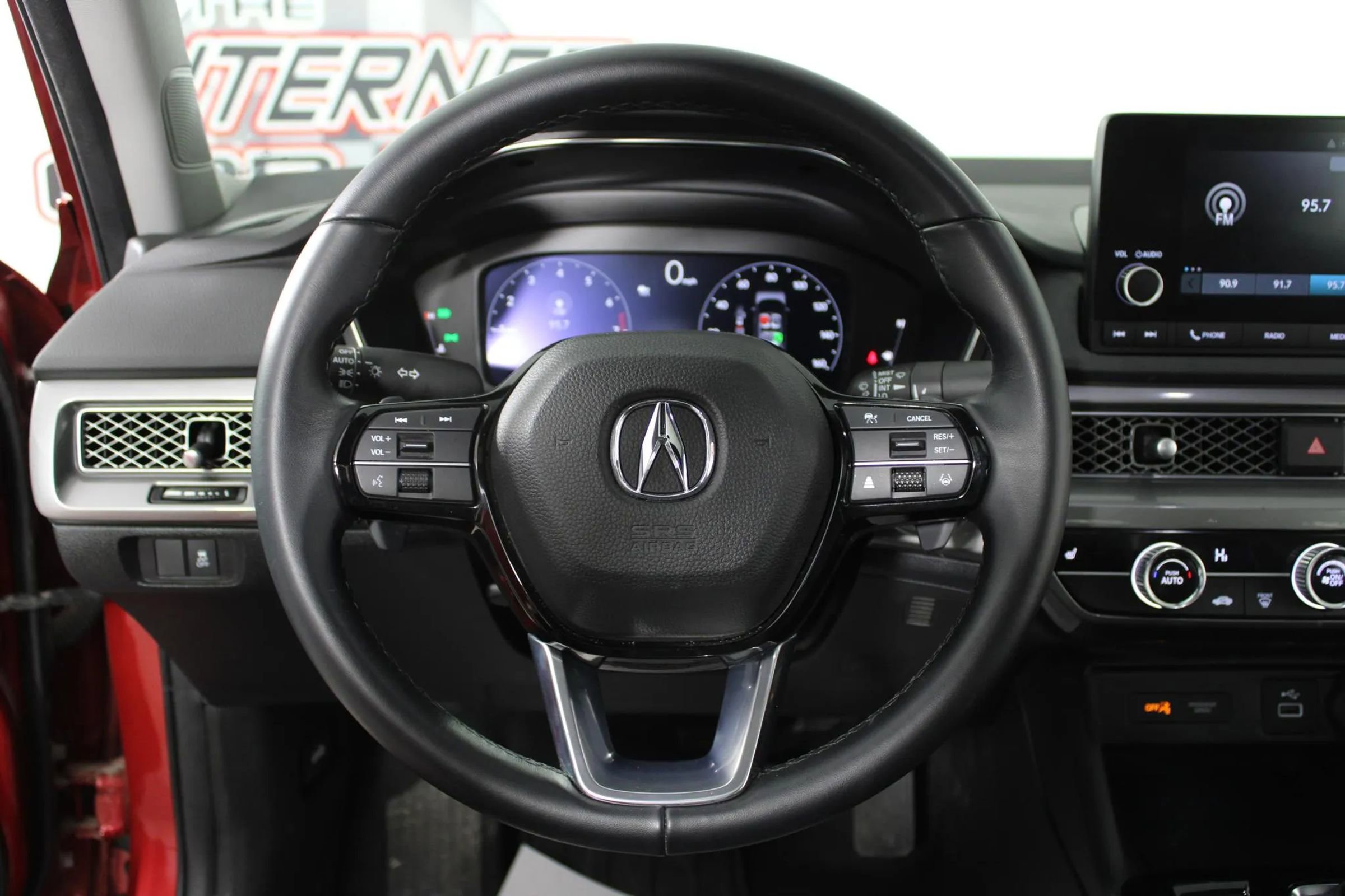 Used 2024 Acura Integra image 13