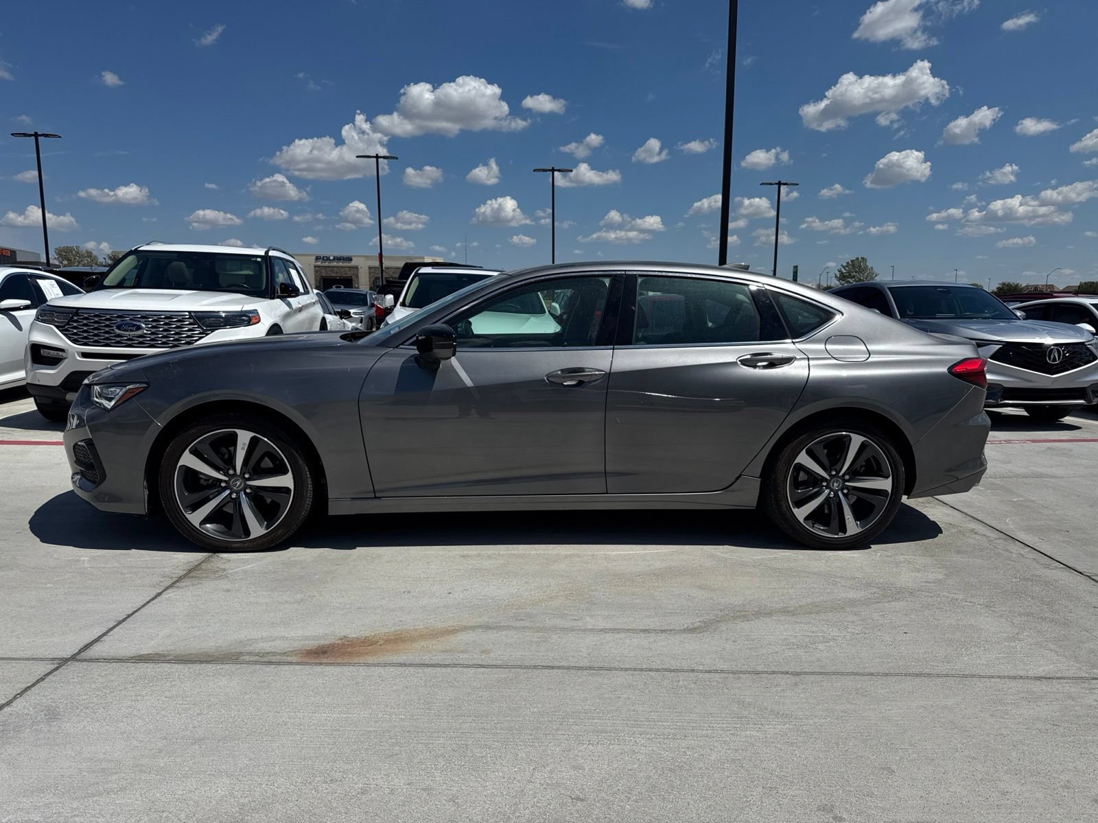 Used 2024 Acura TLX w/ Technology Package FWD image 5