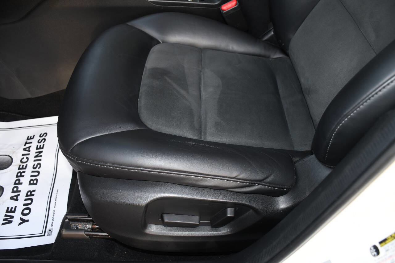 Used 2018 MAZDA CX-5 Touring w/ Preferred Equipment Package image 13