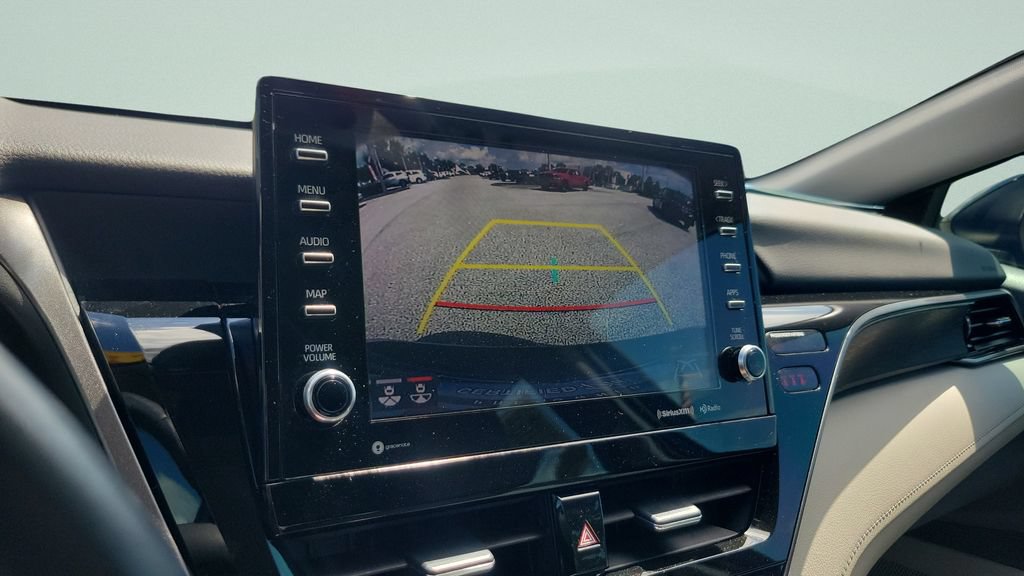 Used 2022 Toyota Camry XLE FWD image 17