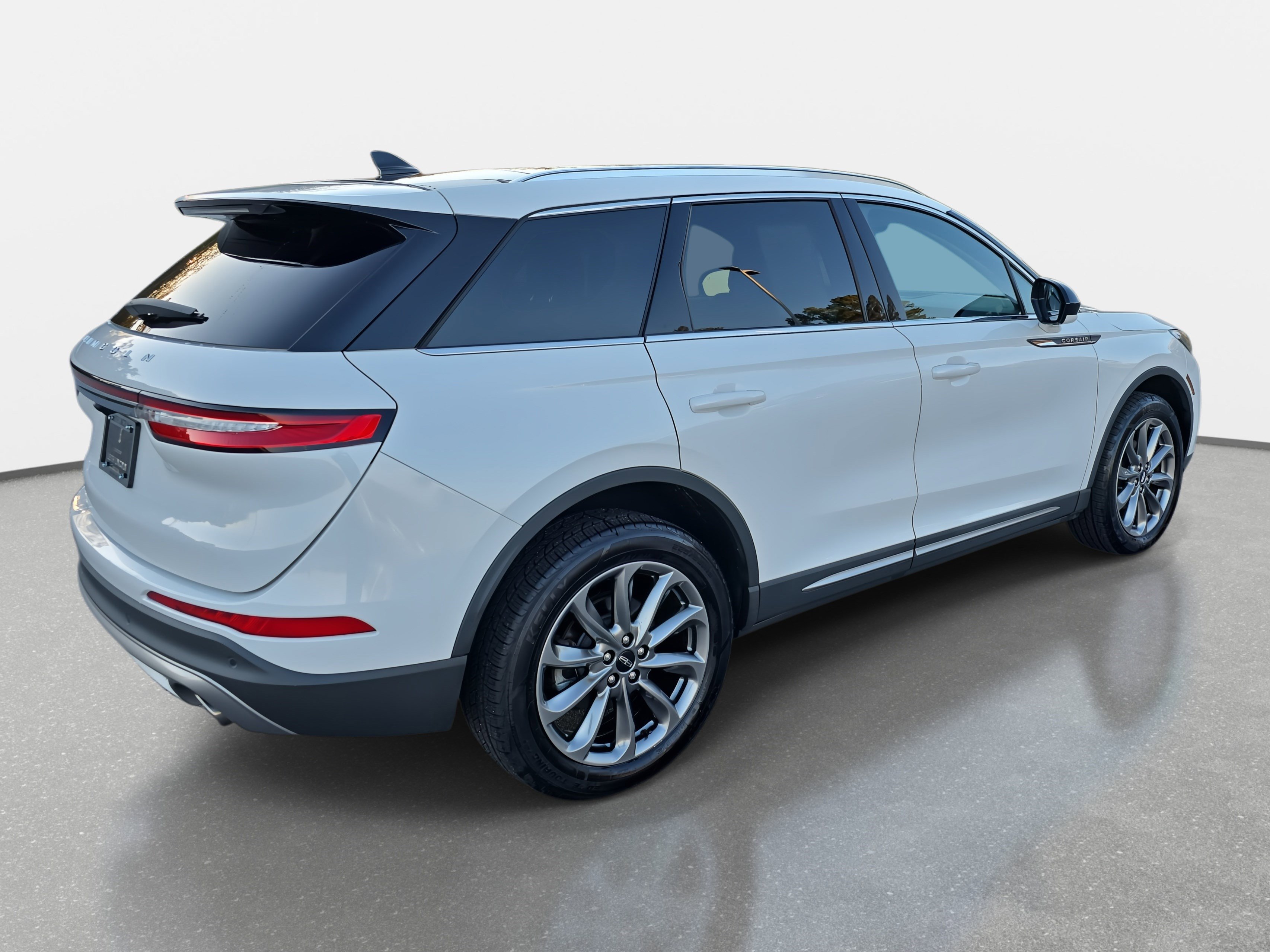 Certified 2022 Lincoln Corsair AWD w/ Premium Package image 5