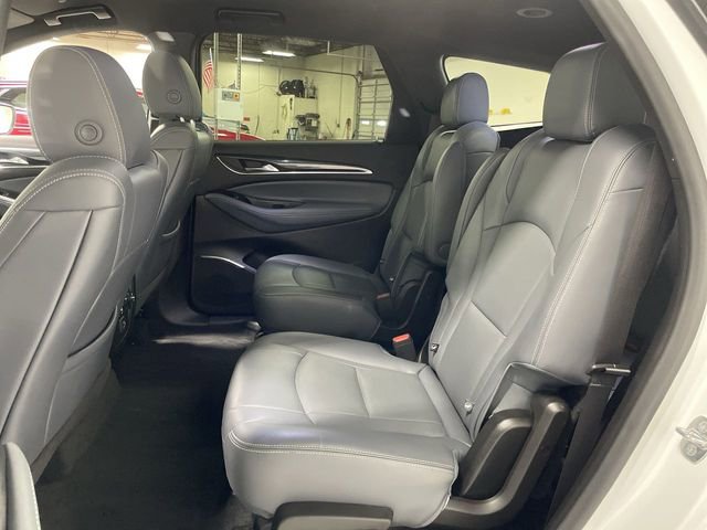 Used 2023 Buick Enclave Essence AWD/4WD image 23