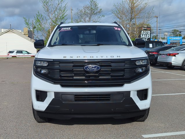 Used 2025 Ford Expedition Active RWD video 2