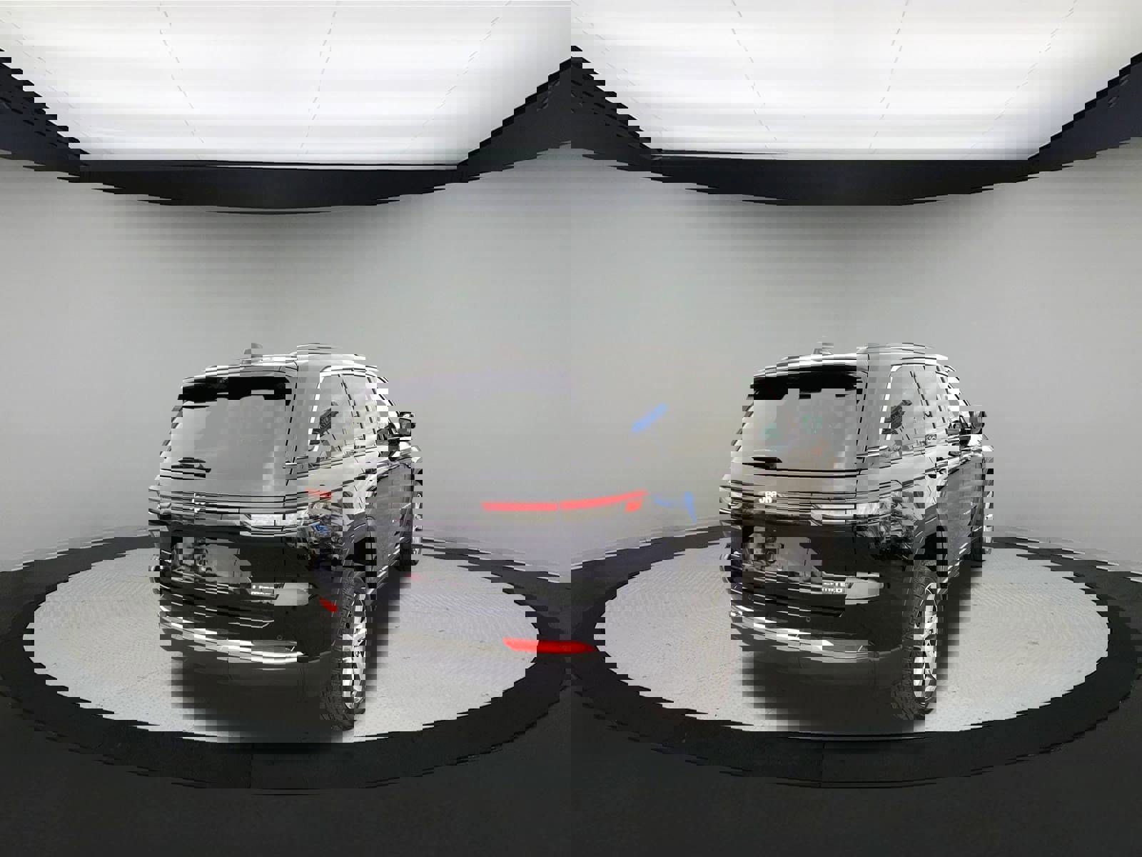 Used 2024 Jeep Grand Cherokee Limited w/ Luxury Tech Group II image 8