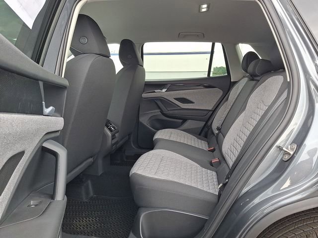 New 2026 Volkswagen Tiguan S AWD/4WD image 5