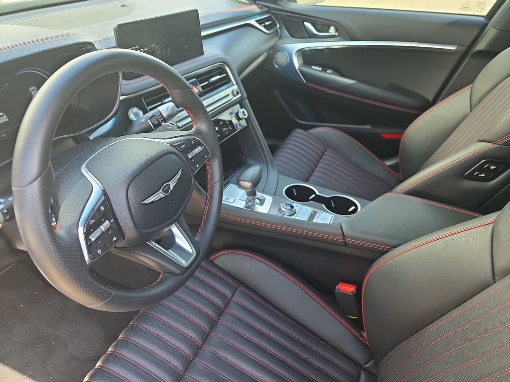 Used 2025 Genesis G70 2.5T w/ Sport Prestige Package image 15