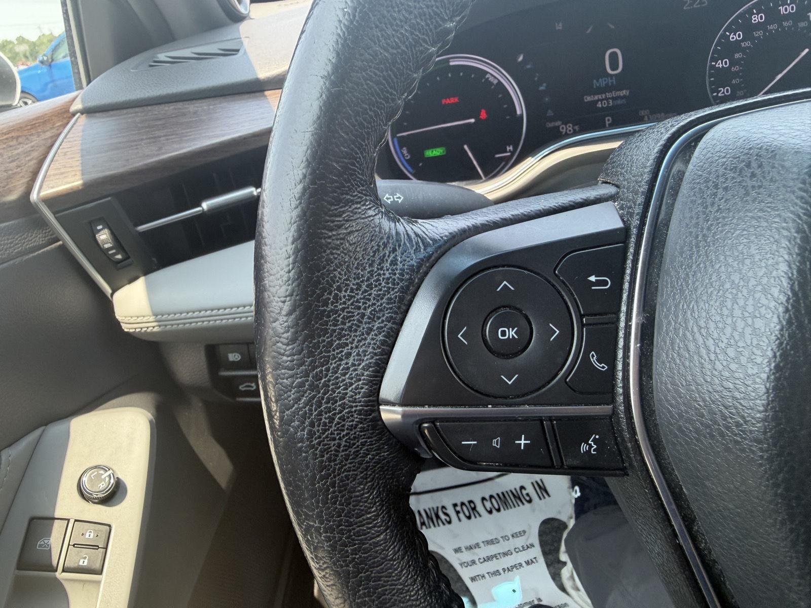 Used 2020 Toyota Avalon XLE w/ Moonroof Package FWD image 21